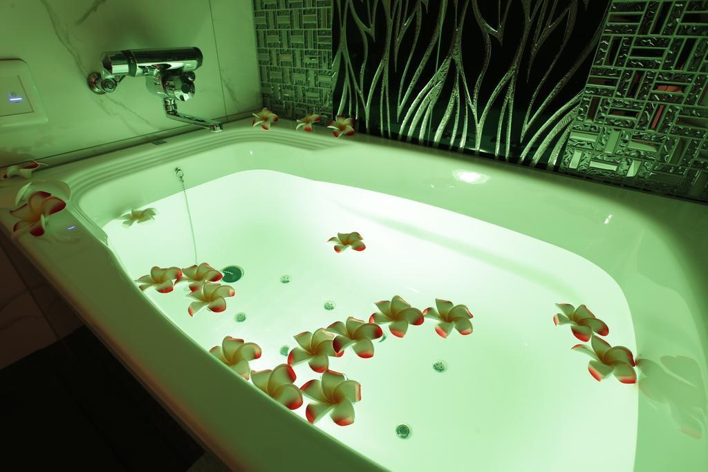 Hotel Moana Shinjuku (Adults Only) Tokio Zewnętrze zdjęcie