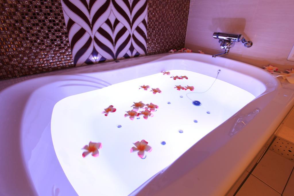 Hotel Moana Shinjuku (Adults Only) Tokio Zewnętrze zdjęcie